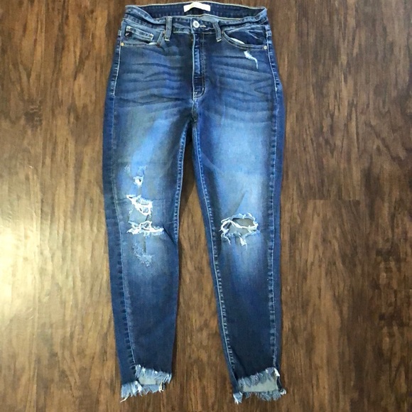 KanCan jeans. Super cute! Excellent condition - Picture 1 of 4